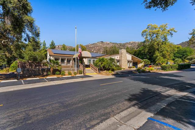 8975 Lawrence Welk Dr., Escondido CA: https://media.crmls.org/mediaz/238e3d59-0f53-4630-9a8d-40f26526ea58.jpg