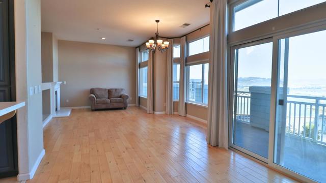 132 Warbler Lane, Brisbane CA: https://media.crmls.org/mediaz/238f57c8-677f-47d7-a9b1-5179ab5f99cc.jpg