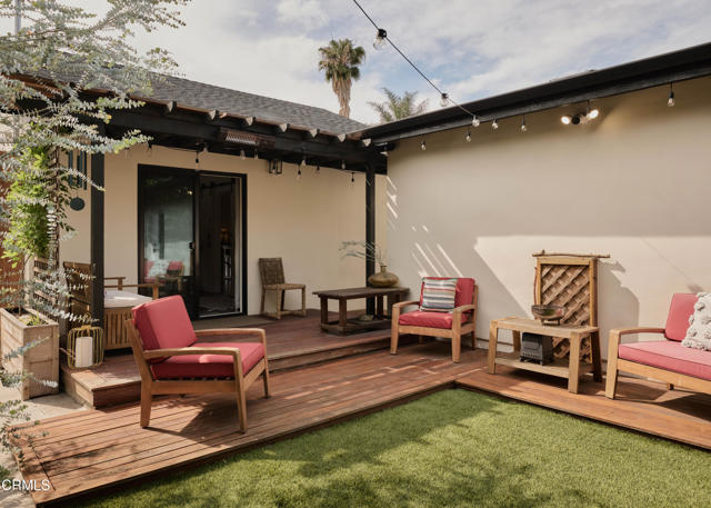 Detail Gallery Image 21 of 32 For 2819 Frederick St, Los Angeles,  CA 90065 - 3 Beds | 3 Baths