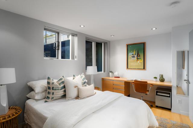 2730 Brant St, San Diego CA: https://media.crmls.org/mediaz/238f710d-169f-413d-be63-e9d0e49514ef.jpg