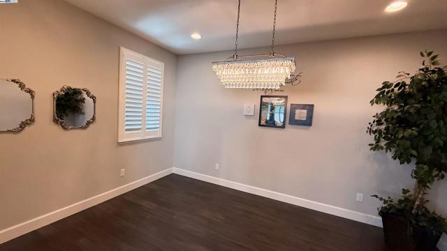 131 Lusitano Way, Gilroy CA: https://media.crmls.org/mediaz/238f848c-88f9-42ff-9e3e-ad794ff424e0.jpg