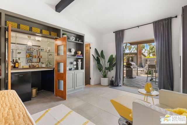1251 E San Lorenzo Road, Palm Springs CA: https://media.crmls.org/mediaz/23909bdc-5cf4-4649-b6af-0539dfabd99a.jpg