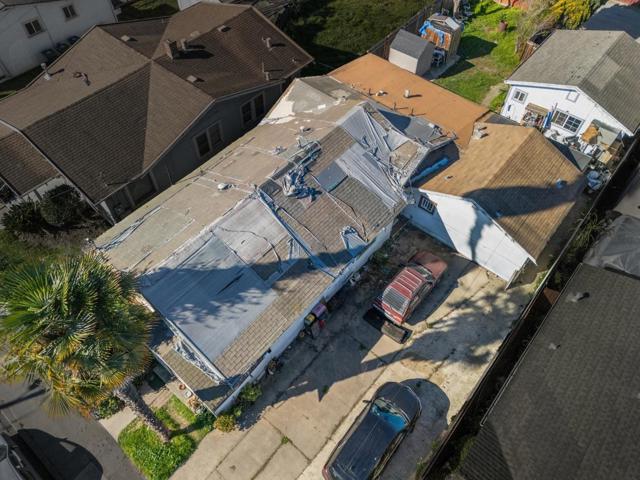 229 Elm Street, Watsonville CA: https://media.crmls.org/mediaz/2391c5e7-6b08-40bf-b4fc-97178a4c5d71.jpg