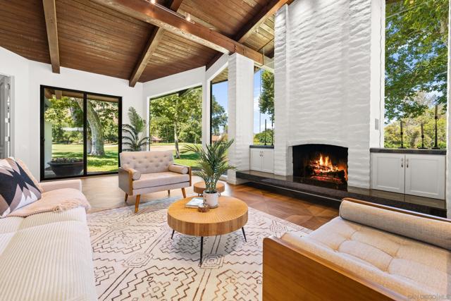32676 Taspa Ct, Pauma Valley CA: https://media.crmls.org/mediaz/2393426d-7234-47ef-96f4-4104828da585.jpg