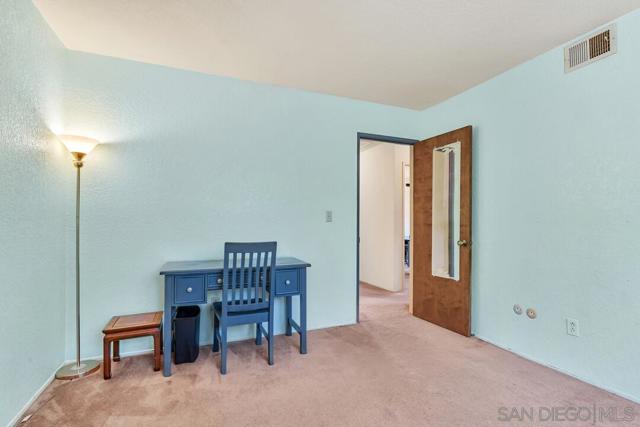 3176 Via Viejas, Alpine CA: https://media.crmls.org/mediaz/23936a72-9aab-4705-bcee-62946cd33da5.jpg