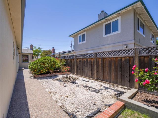 739 Quartz Street, Redwood City CA: https://media.crmls.org/mediaz/2393e5b8-43a7-49b3-9440-f0a47089218b.jpg