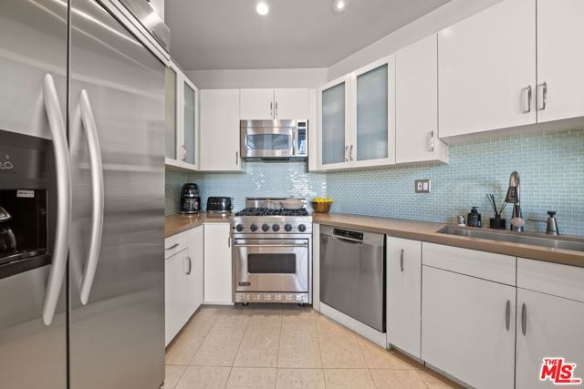 Drew Fenton | 11822 Goshen Avenue Los Angeles CA | MLS: 7466234 Drew Fenton | 11822 Goshen Avenue Los Angeles CA | MLS: 7466234
