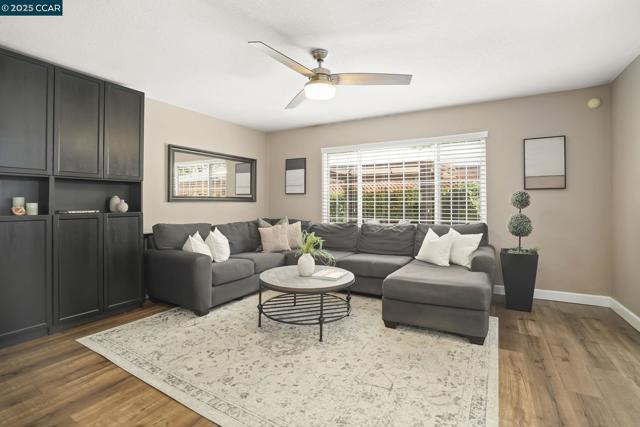 3979 Beechwood Court, Concord CA: https://media.crmls.org/mediaz/2394aec9-f4f9-4ad1-b784-cf5878708bb7.jpg