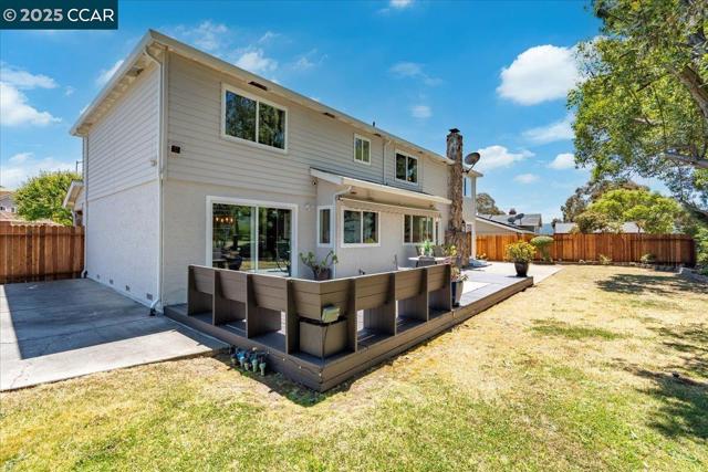 739 Devils Drop Ct, Richmond CA: https://media.crmls.org/mediaz/2394b811-15e9-4293-87f4-7f50abea703e.jpg