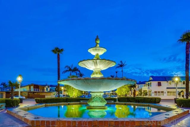 75 Corinthian Walk, Long Beach CA: https://media.crmls.org/mediaz/2394cf73-698e-4016-a8d0-1ce1308d38fe.jpg