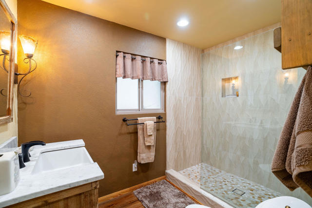 25169 Franklin Drive, Idyllwild CA: https://media.crmls.org/mediaz/2394d6a7-f653-477a-8a15-6ba6782c8217.jpg