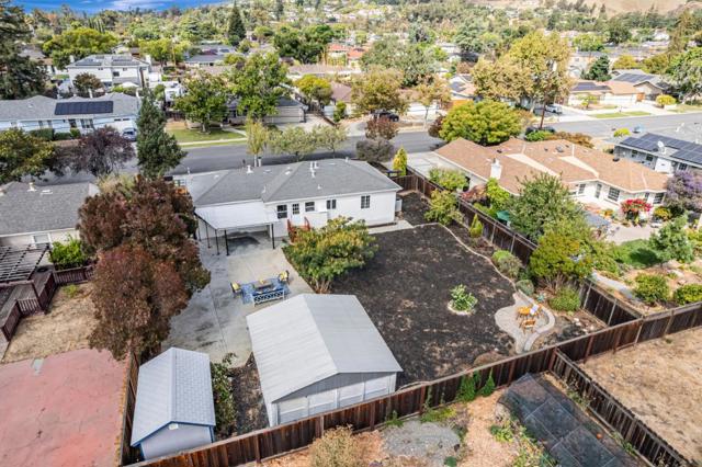 3972 Pepper Tree Lane, San Jose CA: https://media.crmls.org/mediaz/23956ca7-72f1-4fa3-be52-8cf8d4d4e389.jpg