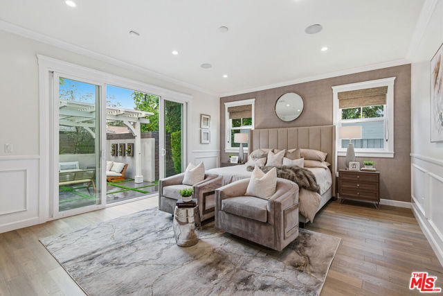 4616 Ventura Canyon Avenue, Sherman Oaks CA: https://media.crmls.org/mediaz/23961d9f-889c-4bd9-8e6a-463aa9ef6773.jpg