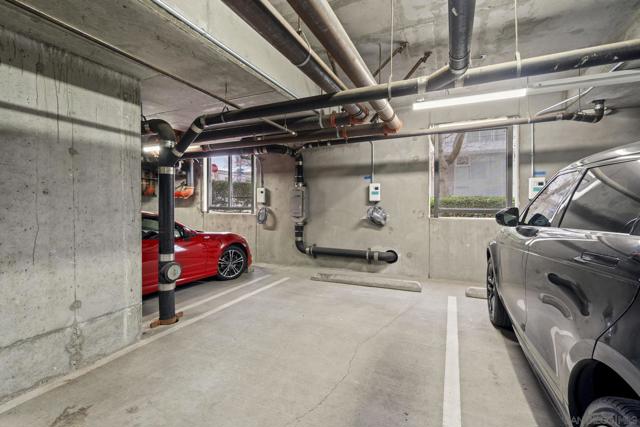 3812 Park Blvd, San Diego CA: https://media.crmls.org/mediaz/23966fc1-8c86-48f9-911a-6b0c2d675323.jpg
