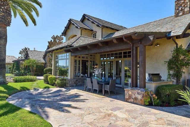 14155 Biscayne Pl, Poway CA: https://media.crmls.org/mediaz/2396def7-c354-45e3-bb9a-c318dc1a2a56.jpg