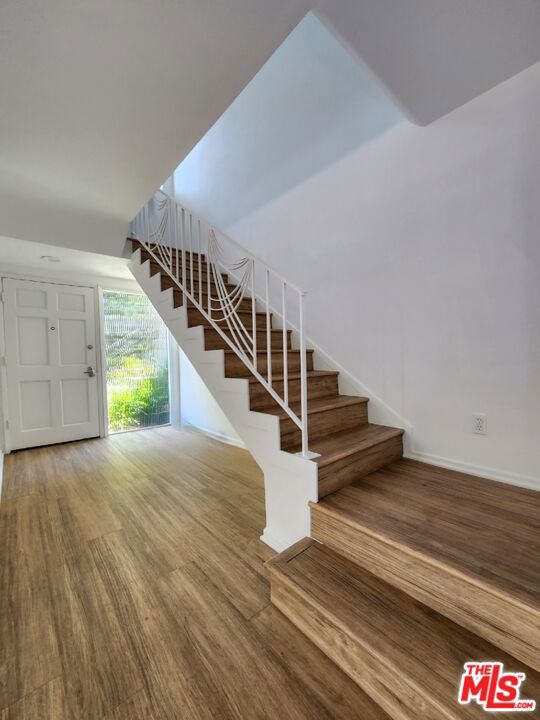 1357 1361 S Beverly Glen Boulevard, Los Angeles CA: https://media.crmls.org/mediaz/2397cd7f-6c34-498d-ac0a-46871cbc8b67.jpg
