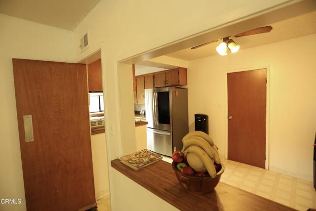 Detail Gallery Image 11 of 36 For 1010 W Robert Ave, Oxnard,  CA 93030 - 4 Beds | 2 Baths