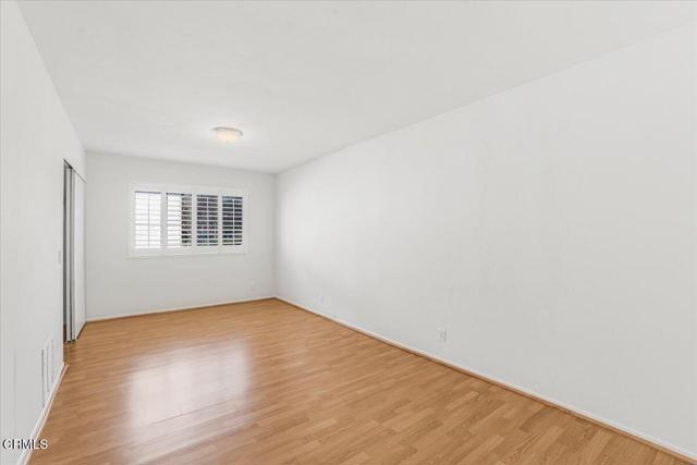 3630 Dallas Drive, Oxnard CA: https://media.crmls.org/mediaz/23986702-bd0c-4ce0-ab58-cffcbe04beca.jpg