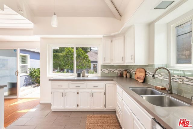 2590 Armacost Avenue, Los Angeles CA: https://media.crmls.org/mediaz/2398b62b-62b0-4863-a0d1-4872f98cba04.jpg
