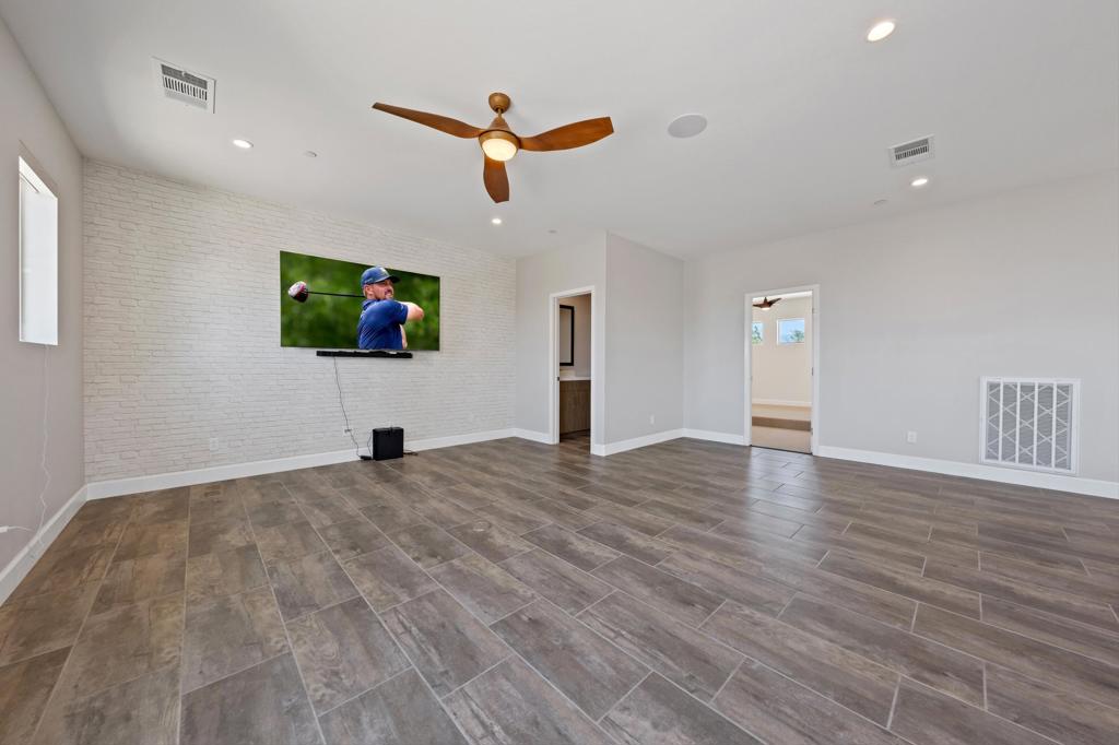 MLS #219131963DA image #23