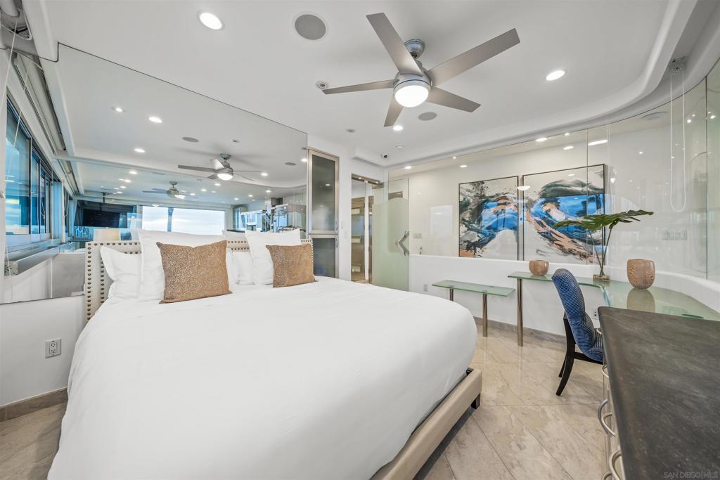 2999 Ocean Front Walk - photo 10