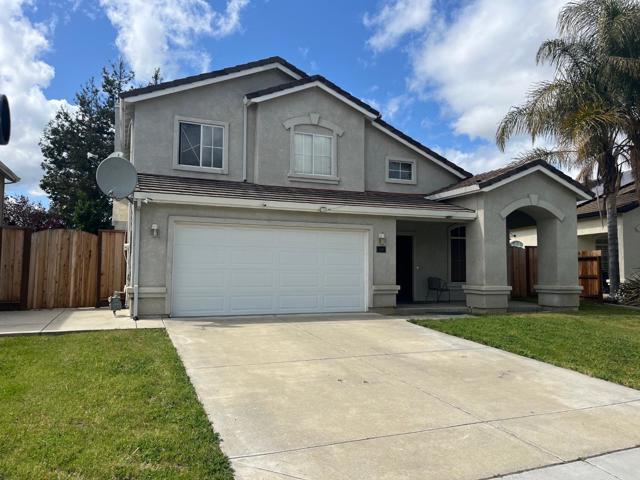 2260 Ventana Court, Hollister CA: https://media.crmls.org/mediaz/2399f942-1e9d-42fd-a91c-61921568deda.jpg