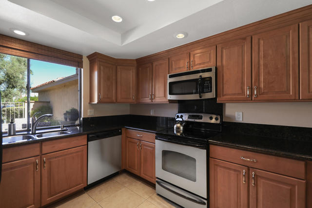 52 La Ronda Drive, Rancho Mirage, CA 92270