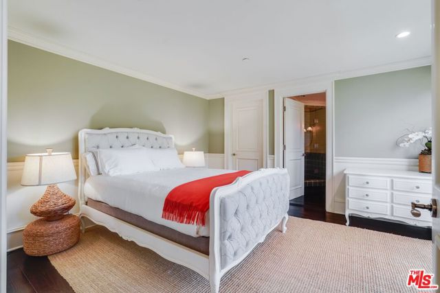 6277 Sea Star Drive, Malibu CA: https://media.crmls.org/mediaz/239a734f-9c80-4260-a73c-5a459658f943.jpg