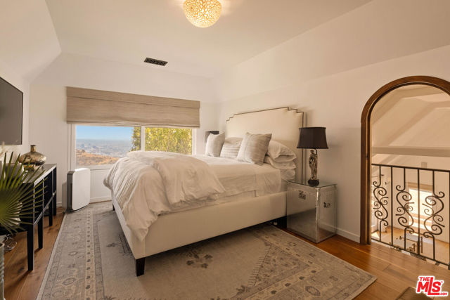 3 Bed Home for Sale in Los Angeles, California