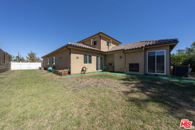 13512 Vose Street photo 6