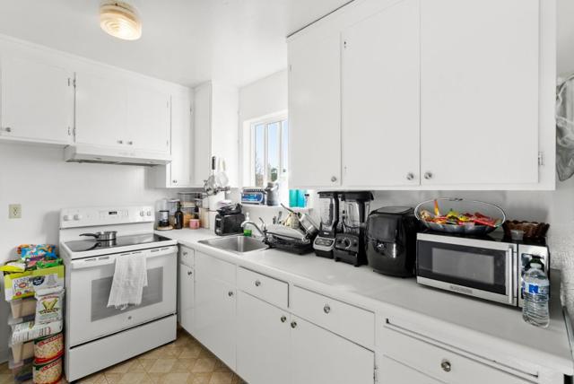 470 Willow Avenue, Half Moon Bay CA: https://media.crmls.org/mediaz/239bf7dd-9076-439d-a453-4367aa1ee230.jpg