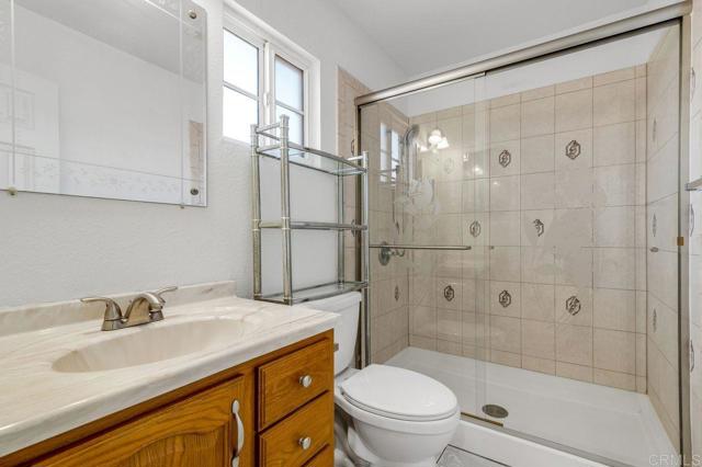 2412 Heatherwood Court, Escondido CA: https://media.crmls.org/mediaz/239c59c0-e7c7-45ce-9f21-c1ea54f1961f.jpg