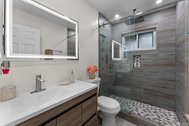 Detail Gallery Image 17 of 30 For 929 Amistad Ct #C,  El Cajon,  CA 92019 - 2 Beds | 1/1 Baths