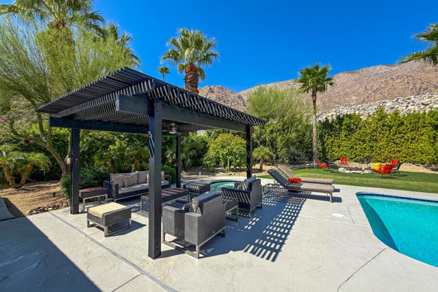 783 N Rose Avenue, Palm Springs CA: https://media.crmls.org/mediaz/239cdc0b-2a5e-4933-a228-f947e2a118b4.jpg