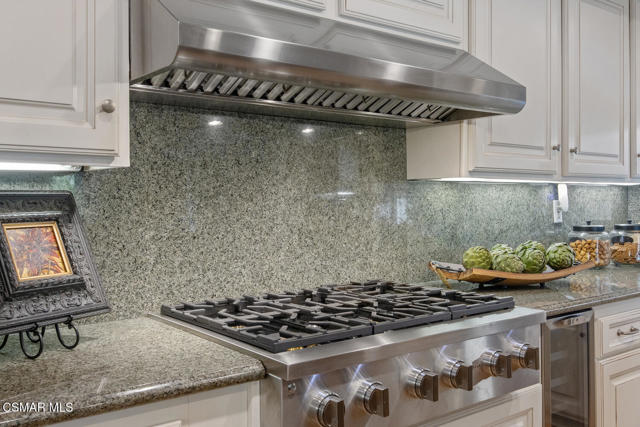 3901 Via Verde, Thousand Oaks CA: https://media.crmls.org/mediaz/239d896e-4e0a-48a3-a447-302cf6040469.jpg