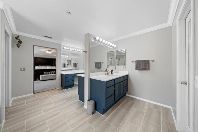 1312 Summer Ct, Vista CA: https://media.crmls.org/mediaz/239e0582-c9bb-4431-b93f-036fab6a3fb4.jpg