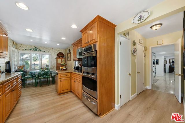5550 W 63rd Street, Los Angeles CA: https://media.crmls.org/mediaz/239e1982-05d4-4385-ac7a-8258c5240325.jpg