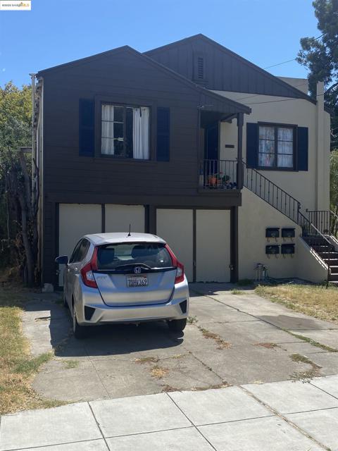 1100 Park AVE, Alameda CA: https://media.crmls.org/mediaz/239e3525-c1ee-4224-8208-fc2be2f4187d.jpg