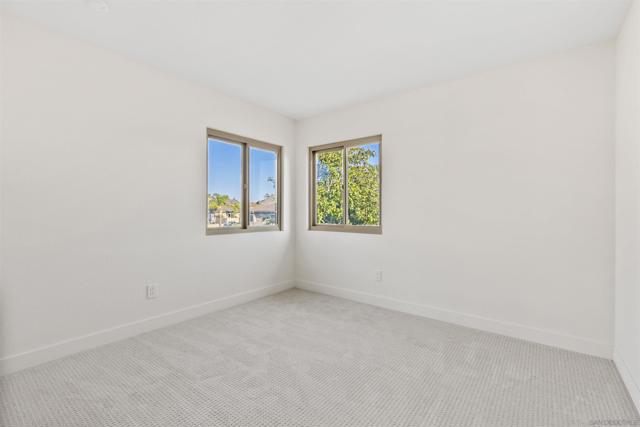 9720 Graceland Way,  CA: https://media.crmls.org/mediaz/239eb381-0d6f-4b76-bdc5-5a11ae8fb6f4.jpg