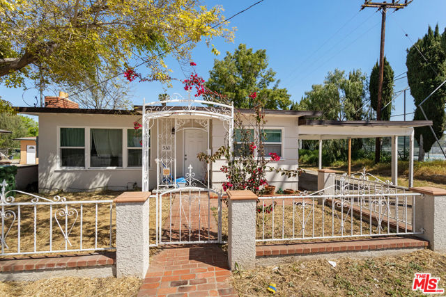 561 Royal Avenue photo 7