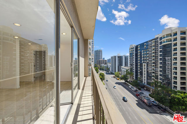 10747 Wilshire Boulevard, Los Angeles CA: https://media.crmls.org/mediaz/239ec9ec-ef19-4fb1-adfb-51de3d942db6.jpg
