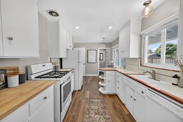 1737 Blackford Lane, San Jose CA: https://media.crmls.org/mediaz/23a002bd-3beb-4f8c-a909-5205da093208.jpg