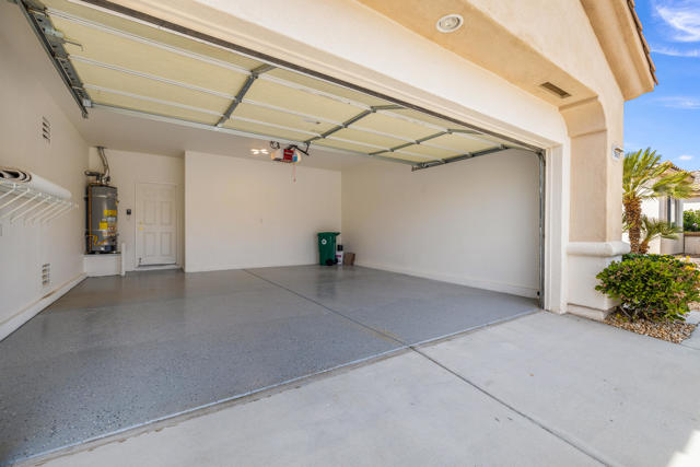 78687 Stansbury Court, Palm Desert CA: https://media.crmls.org/mediaz/23a00f05-da0e-4eac-8ca3-86608d9e1a4f.jpg