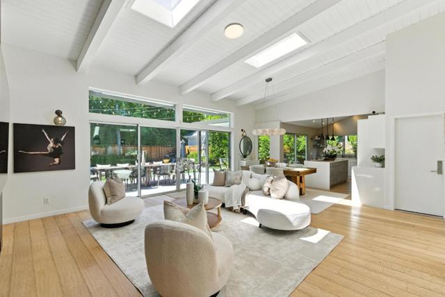 646 Georgia Avenue, Palo Alto CA: https://media.crmls.org/mediaz/23a1cc76-fc02-42b1-9717-27d8ea208627.jpg