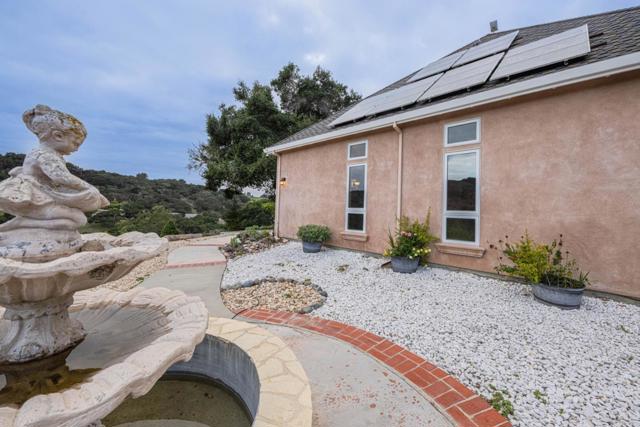 20160 Rock Springs Lane,  CA: https://media.crmls.org/mediaz/23a230b0-d037-45c7-87db-6fd3d3548542.jpg