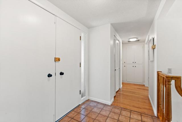 221 Segre Place, Santa Cruz CA: https://media.crmls.org/mediaz/23a25123-3360-4e66-8b29-f2aab24f3e0a.jpg
