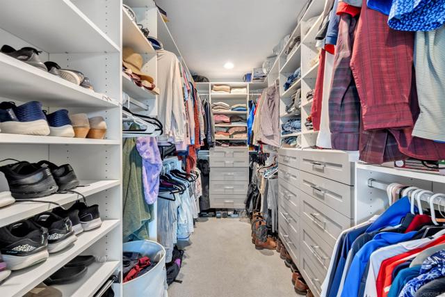 12845 Golden Way, Poway CA: https://media.crmls.org/mediaz/23a25ad8-5a7e-4e9a-bb70-c0976dfd1db8.jpg