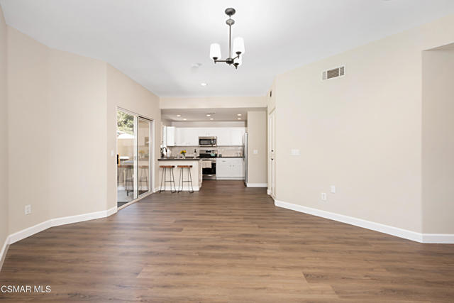 1012 Pan Court, Newbury Park CA: https://media.crmls.org/mediaz/23a381f8-9ab0-47dc-a7fb-05c874089c05.jpg