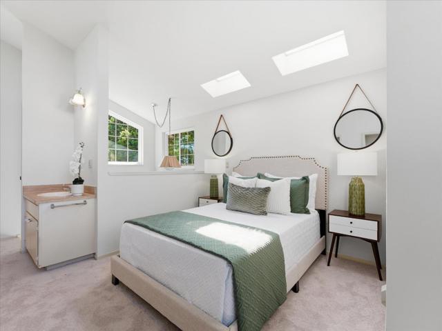 624 Oakridge Drive, Los Altos CA: https://media.crmls.org/mediaz/23a48eb5-84c1-43af-86ea-96053656f06e.jpg