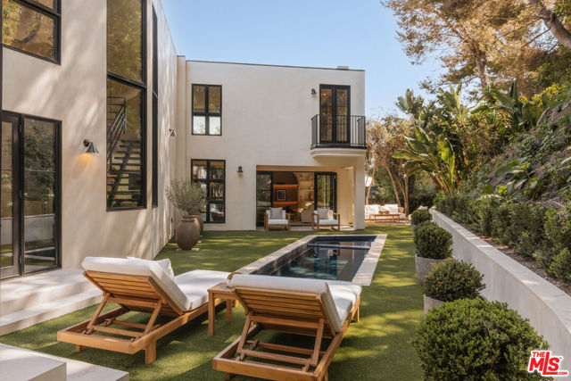 3 Bed Home for Sale in Los Angeles, California